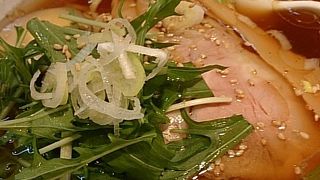 大倉山徒歩3分のラーメン店