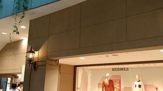 ヴォーリス設計の旧居留地の建物