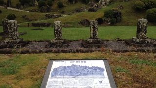 ぱっと見お墓かと思いましたが庭園です。