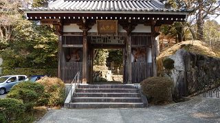 境内から有馬富士が望める寺院