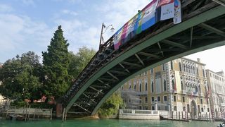 サンマルコ広場から徒歩１５分ほど