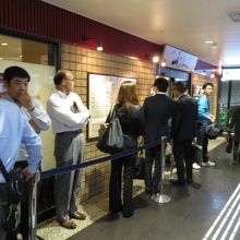 店の前の行列！