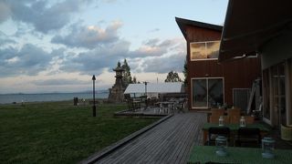 「琵琶湖ホテル」の近くにあります