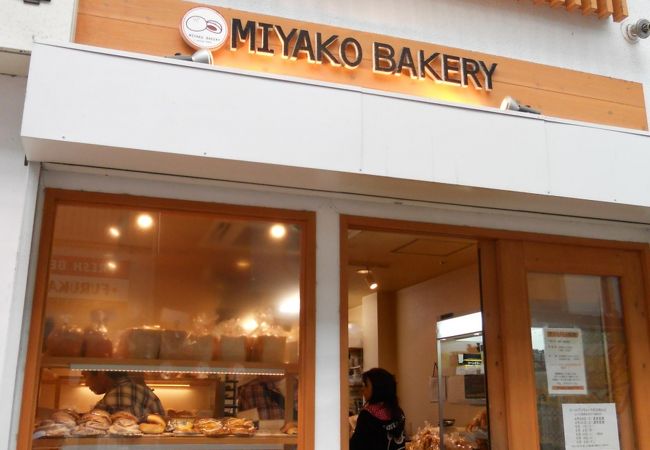 「大手筋商店街」の中にあります