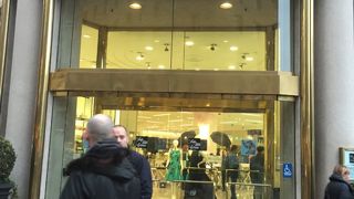 ユニオンスクエア隣接の高級百貨店