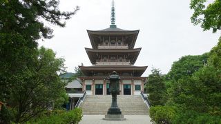 戦争で亡くなった方々を祀る塔