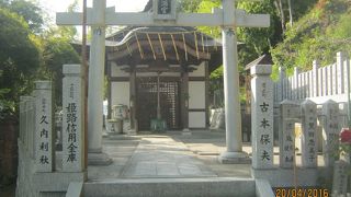 千姫が建立した神社です。