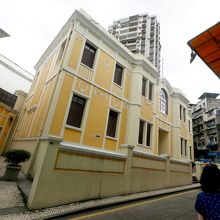 東方斜巷 という道