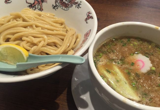 移転しましたねー。