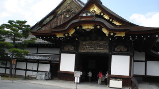 メインの建物です