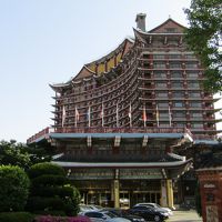 朝鮮の宮殿風な外観