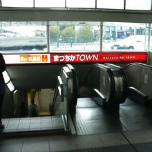 銀天街の入口付近にも出入り口があります。