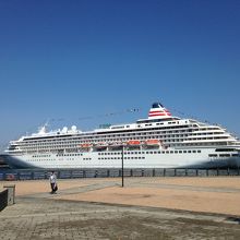 大桟橋に停泊している飛鳥ＩＩ