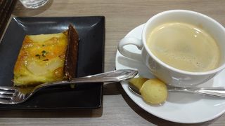 友人とのお茶のために利用。