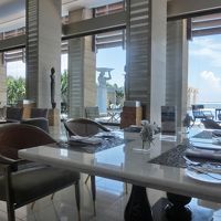 朝食、アフタヌーンティでゆっくりとした時間を過ごしました