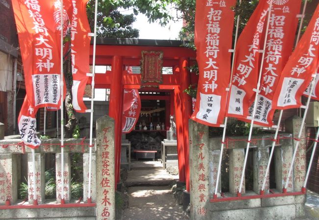 小さな神社です