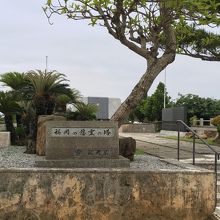 福岡の塔?霊?、入口。