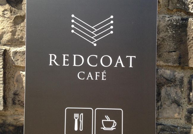 レッドコート カフェ