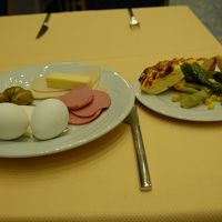 朝食　バイキング形式　まあまあの味