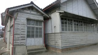 フランス人の指導者ブリュナが家族で住んでいた家だそです