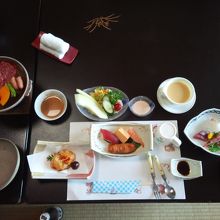 これでお子様ランチ、豪華