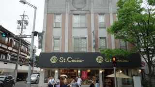 美味しいジャムが買えます。