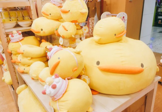 かわいいキャラ好きなら、ウィンドーショッピングだけでも楽しくなる店!