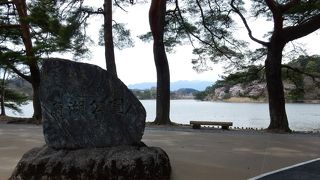 湖と那須連山の景色が良い。駐車場が難点