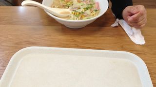 チェックインした後ランチで長崎ちゃんぽんを。 安くて美味しい。 