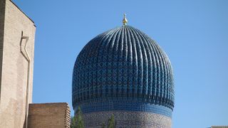 青いドームが美しい