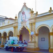 グラナダの市庁舎