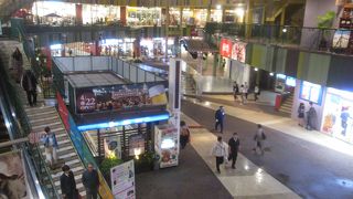 金山総合駅に直結