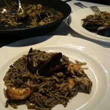 イカスミのフィデウア