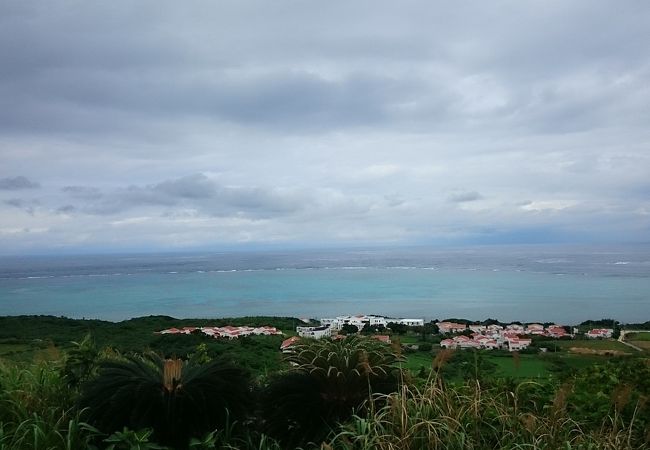 レンタルバイクで島の絶景ポイントへ