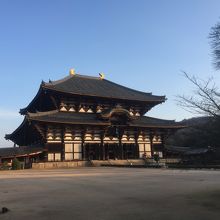 早朝は人が少ない