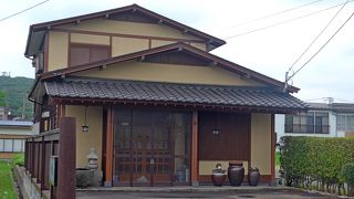 2回目　今日はイス席　素朴だがおいしい料理だった