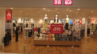 警備員が立っています