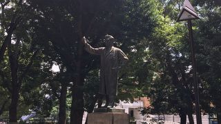 上野の森にひっそりと。