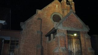 赤レンガの教会