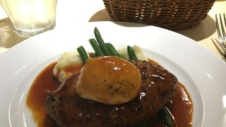 隠れ家レストラン