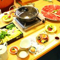 岡山牛のすき焼き。ほど良い柔らかさの上質なお肉がたっぷり。