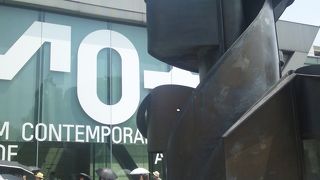 ユニークな外観