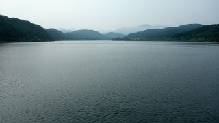 ダブルアーチ式だとか