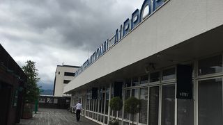 大阪国際空港 展望デッキ｢ラ ソーラ｣