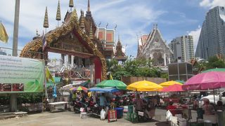 本堂の見学が有料