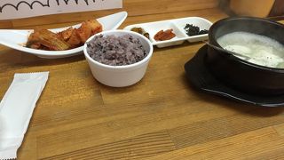 駅近くの韓国食堂