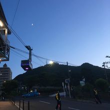 これに乗っていくんだぜ(*´∇｀*)途中に柱がない！約3分。