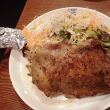 初めて食べた讃岐コーチン骨付き鳥１５００円
