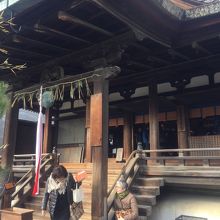 南側は聖霊院と呼ばれています