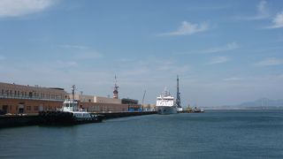 中国東北区の海の玄関口。